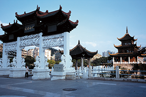 貴陽(yáng)甲秀樓